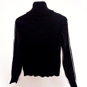 Calvin Klein turtle neck sweatshirt sz XS